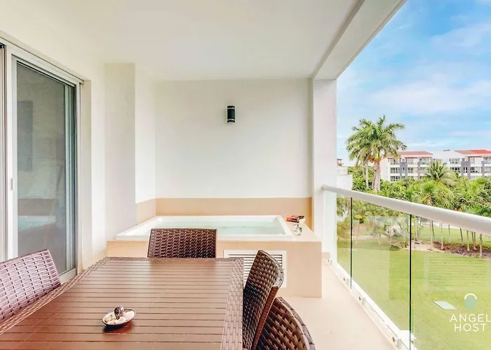 Tropical Living W Pool, Hot Tub & Gym Playa del Carmen