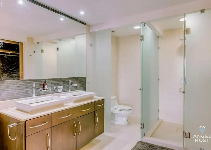 Apartamento Tropical Living W Pool, Hot Tub & Gym *
