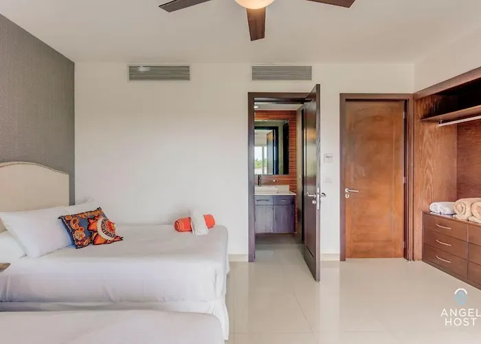 Tropical Living W Pool, Hot Tub & Gym Playa del Carmen