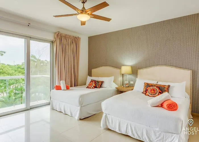 Tropical Living W Pool, Hot Tub & Gym Playa del Carmen